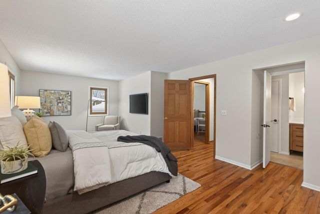 16609 Galaxie Way, Rosemount, MN 55068