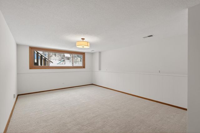 16609 Galaxie Way, Rosemount, MN 55068