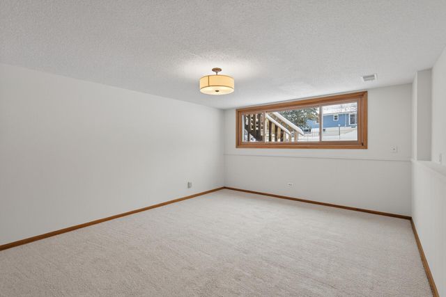 16609 Galaxie Way, Rosemount, MN 55068