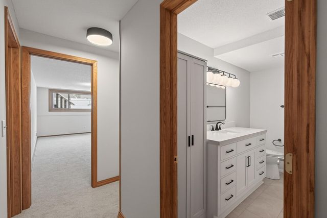 16609 Galaxie Way, Rosemount, MN 55068