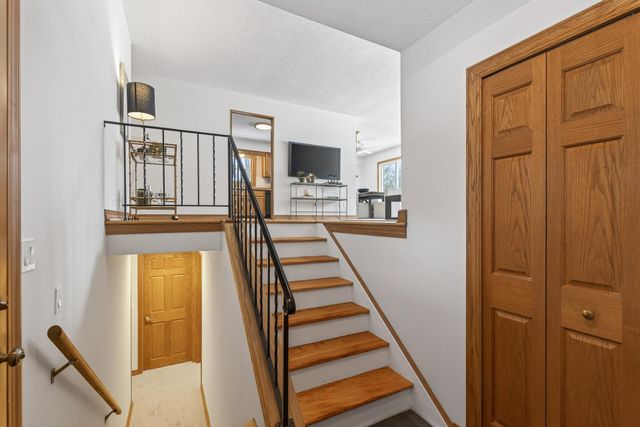 16609 Galaxie Way, Rosemount, MN 55068