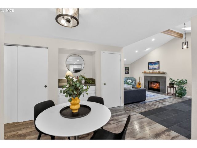 4721 Sw 45TH Ave, Portland, OR 97221