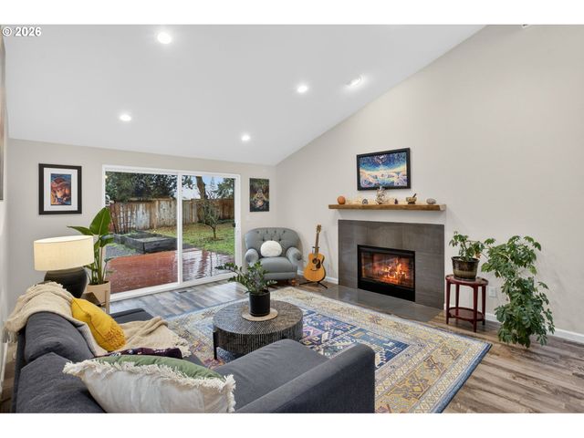 4721 Sw 45TH Ave, Portland, OR 97221