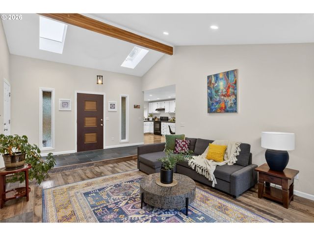 4721 Sw 45TH Ave, Portland, OR 97221