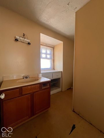 3369 Broadway Street, Indianapolis, IN 46205