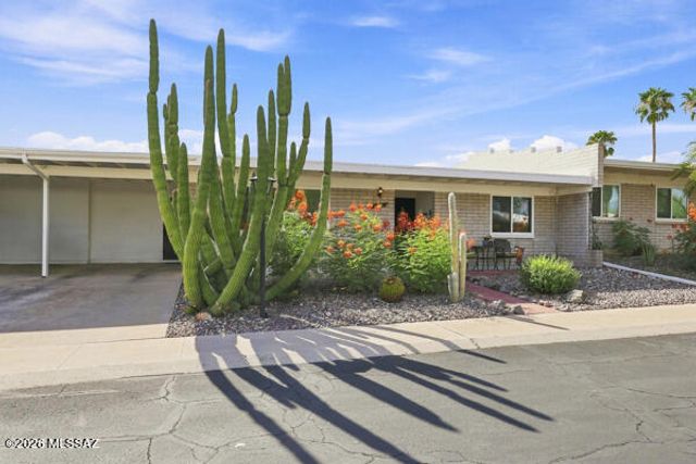 14 Calcite Drive, Tucson, AZ 85745