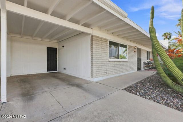 14 Calcite Drive, Tucson, AZ 85745