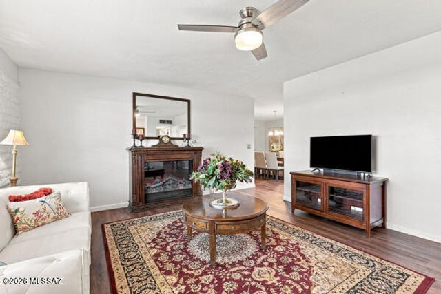 14 Calcite Drive, Tucson, AZ 85745