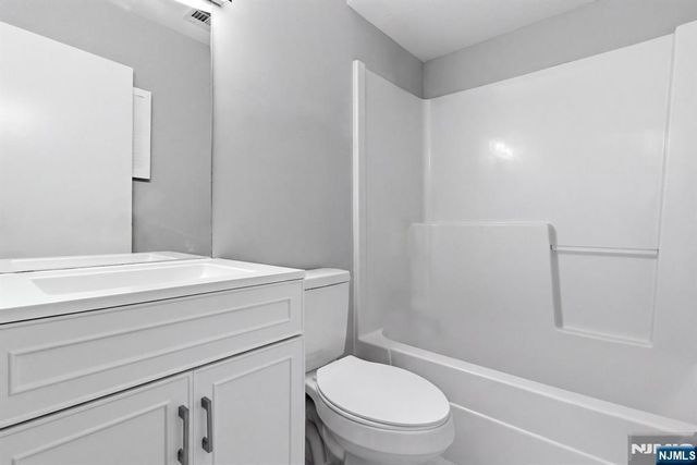 308-310 Passaic Avenue 215, Harrison, NJ 07029