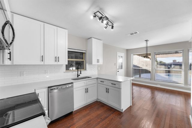 1129 Via Balboa, Mesquite, TX 75150