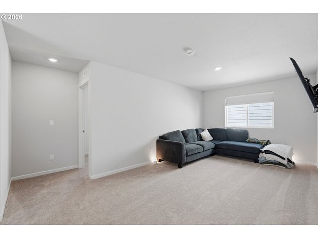 1987 Nw WESSEX St, Mc Minnville, OR 97128
