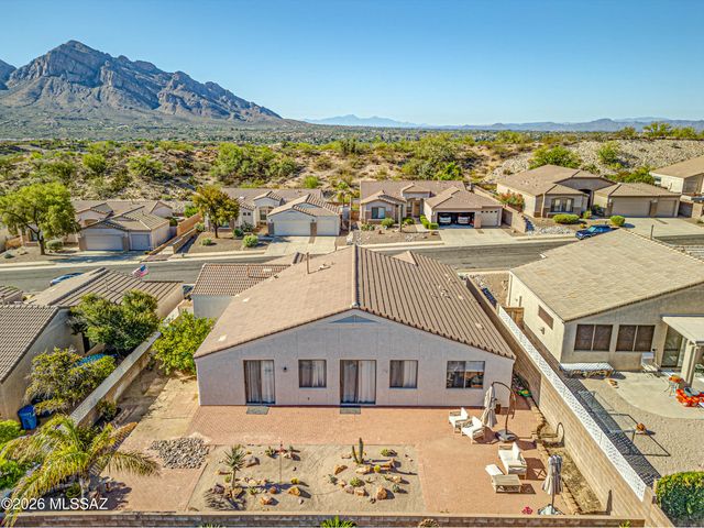 446 W Silvertip Road, Tucson, AZ 85737