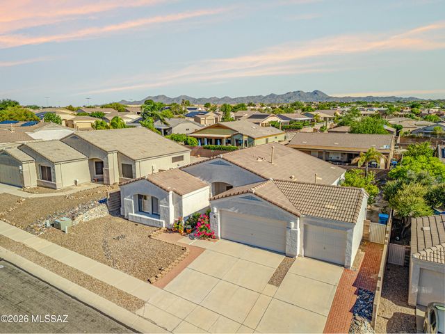 446 W Silvertip Road, Tucson, AZ 85737