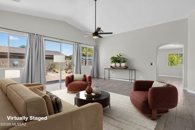 446 W Silvertip Road, Tucson, AZ 85737