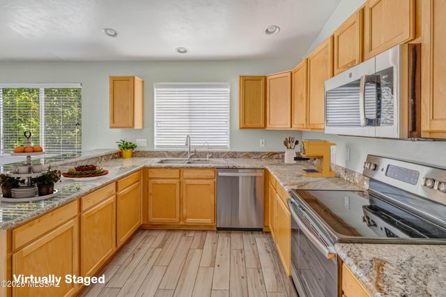 446 W Silvertip Road, Tucson, AZ 85737