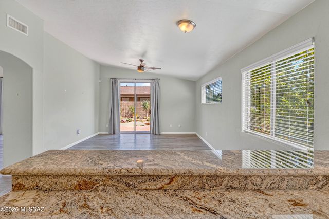 446 W Silvertip Road, Tucson, AZ 85737