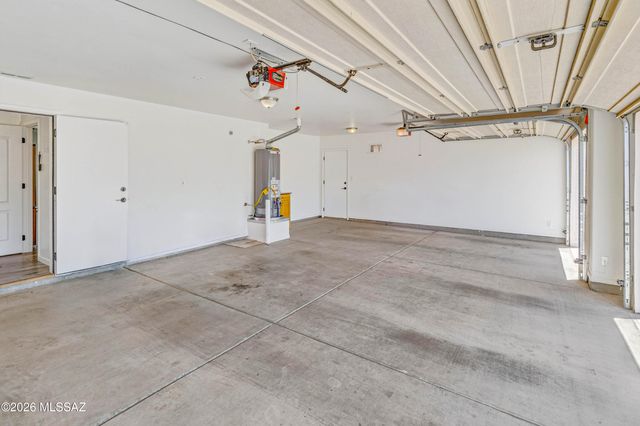 446 W Silvertip Road, Tucson, AZ 85737