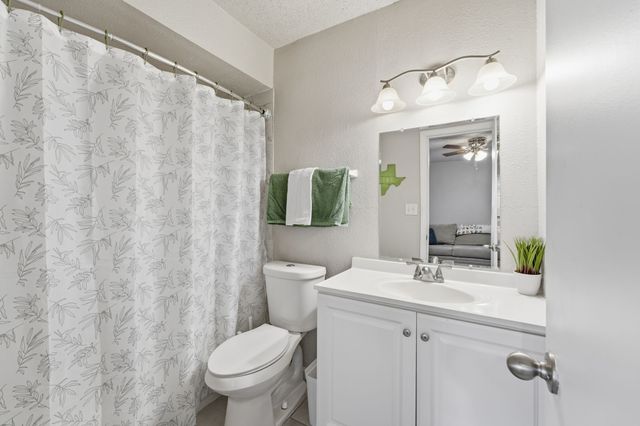 2306 Carol Good Lane, Carrollton, TX 75006