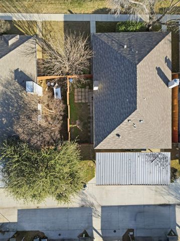 2306 Carol Good Lane, Carrollton, TX 75006