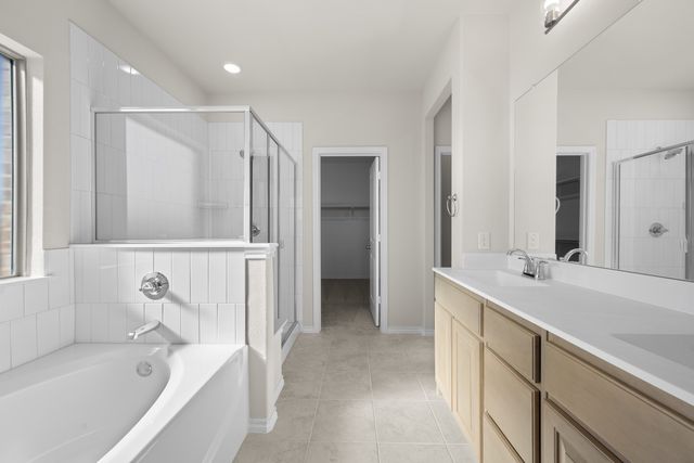 321 Los Llanos Road, Granbury, TX 76048