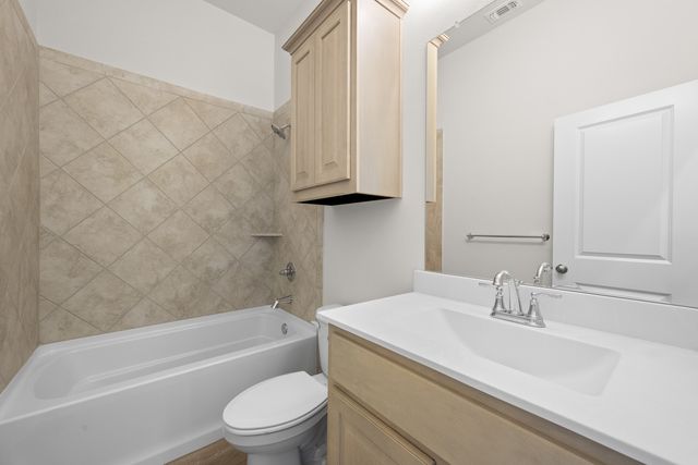 321 Los Llanos Road, Granbury, TX 76048