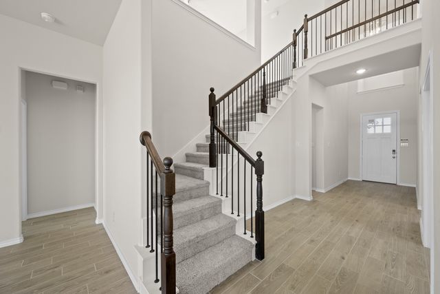 321 Los Llanos Road, Granbury, TX 76048