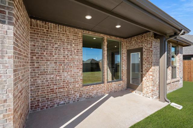 321 Los Llanos Road, Granbury, TX 76048