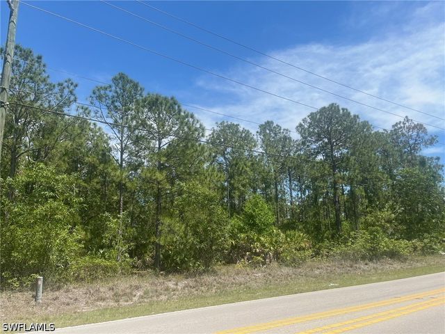 DeSoto BLVD N, Naples, FL 34120