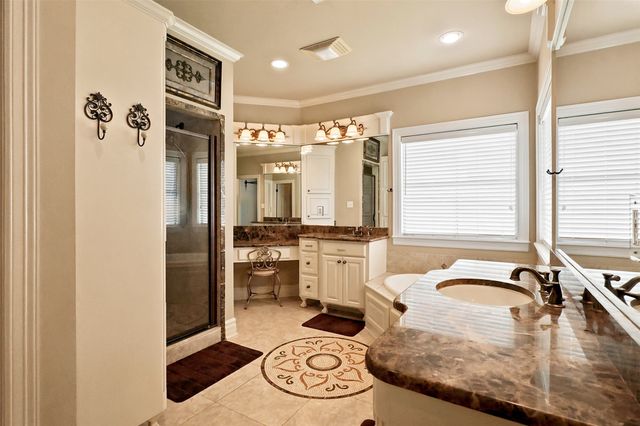 605 Fall Winds Circle, Bossier City, LA 71111