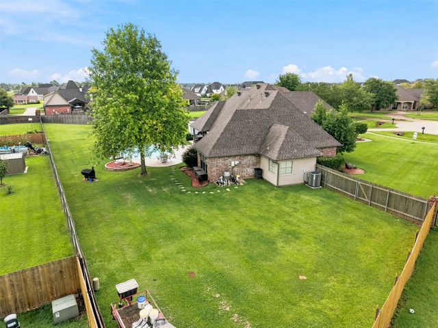 605 Fall Winds Circle, Bossier City, LA 71111