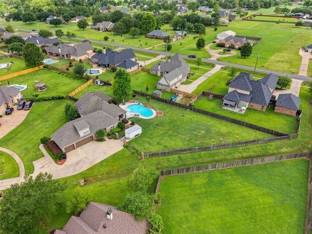 605 Fall Winds Circle, Bossier City, LA 71111