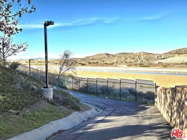 2021 Tangerine Street, Palmdale, CA 93551