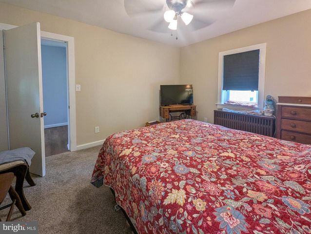 122 EGERTON, Glenside, PA 19038