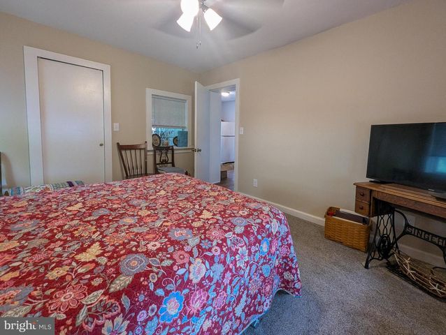 122 EGERTON, Glenside, PA 19038