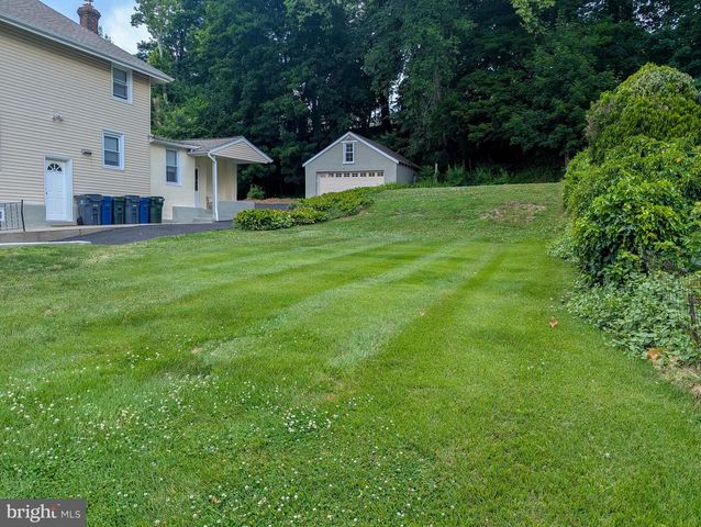 122 EGERTON, Glenside, PA 19038