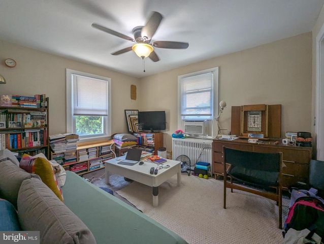 122 EGERTON, Glenside, PA 19038