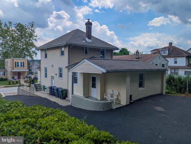 122 EGERTON, Glenside, PA 19038