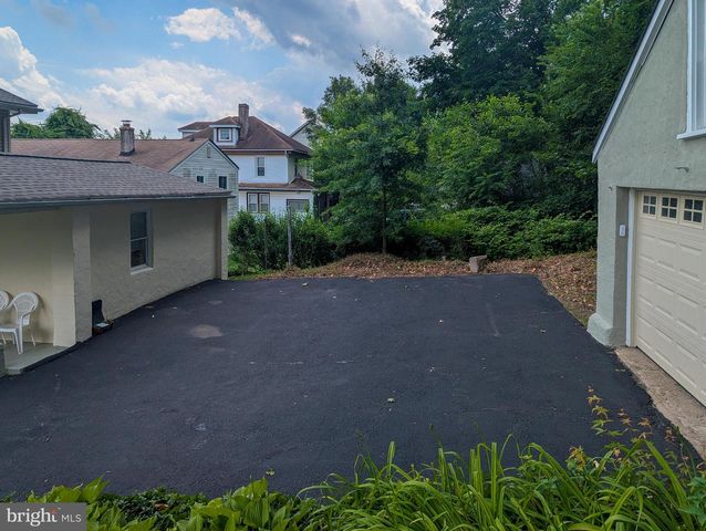 122 EGERTON, Glenside, PA 19038