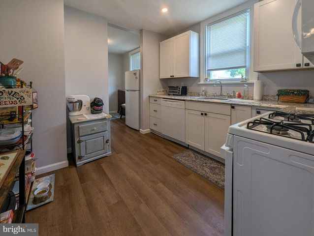 122 EGERTON, Glenside, PA 19038