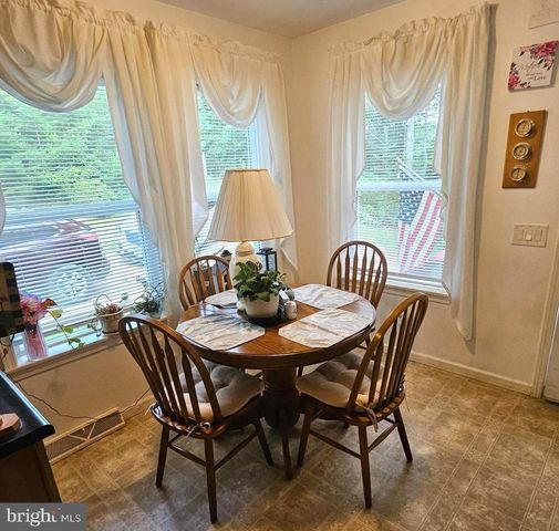 184 WINTER ROAD, Paw Paw, WV 25434