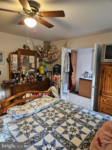 184 WINTER ROAD, Paw Paw, WV 25434