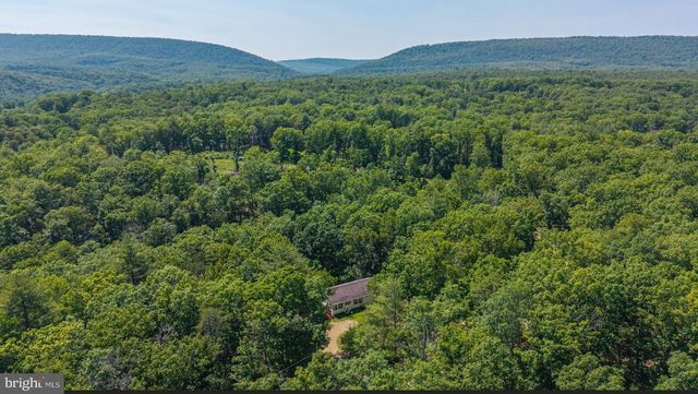 184 WINTER ROAD, Paw Paw, WV 25434