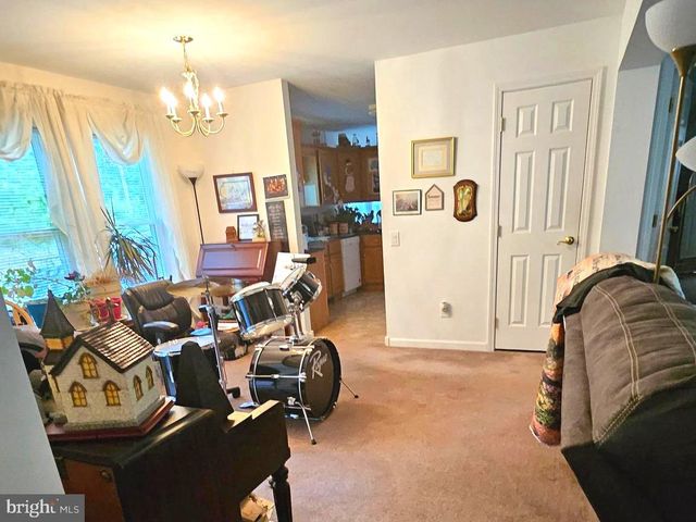 184 WINTER ROAD, Paw Paw, WV 25434
