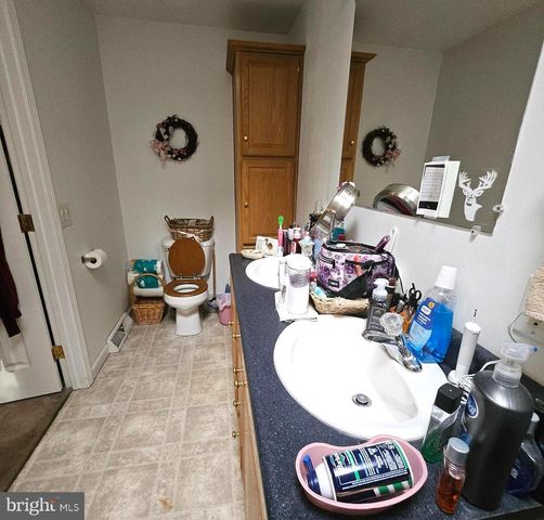 184 WINTER ROAD, Paw Paw, WV 25434