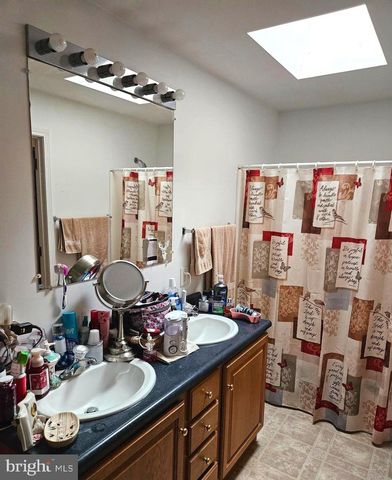 184 WINTER ROAD, Paw Paw, WV 25434