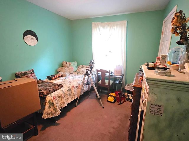 184 WINTER ROAD, Paw Paw, WV 25434
