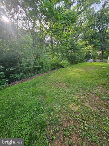 184 WINTER ROAD, Paw Paw, WV 25434