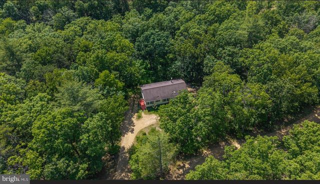 184 WINTER ROAD, Paw Paw, WV 25434
