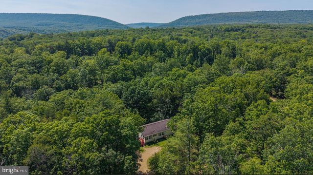 184 WINTER ROAD, Paw Paw, WV 25434