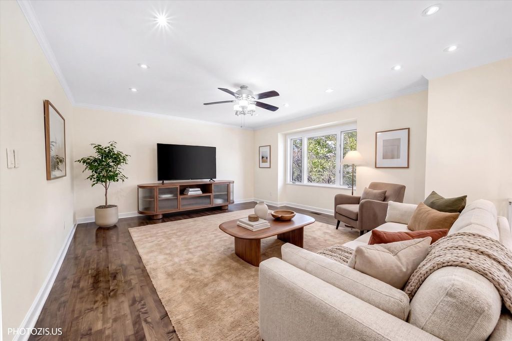 115 W King George Court, Palatine, IL 60067 — photo 2